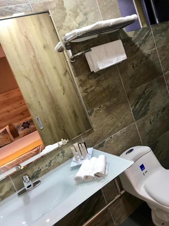 Hotel Casa Mayor La 70 Medellín Extérieur photo